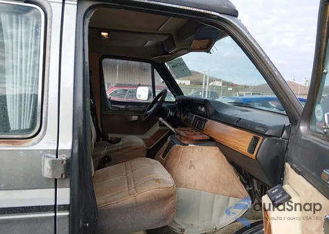 1987 Dodge Ram Van B250 z USA, uszkodzony, nr VIN 2B6HB23T4HK250581